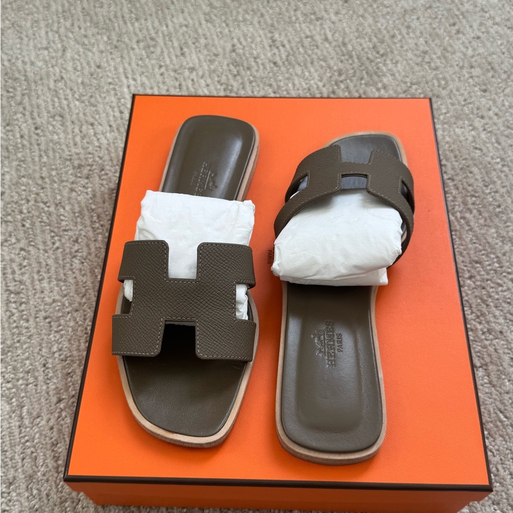 Hermes Brown H‑Cut Leather Slide Sandals